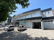 RD HOSTELL