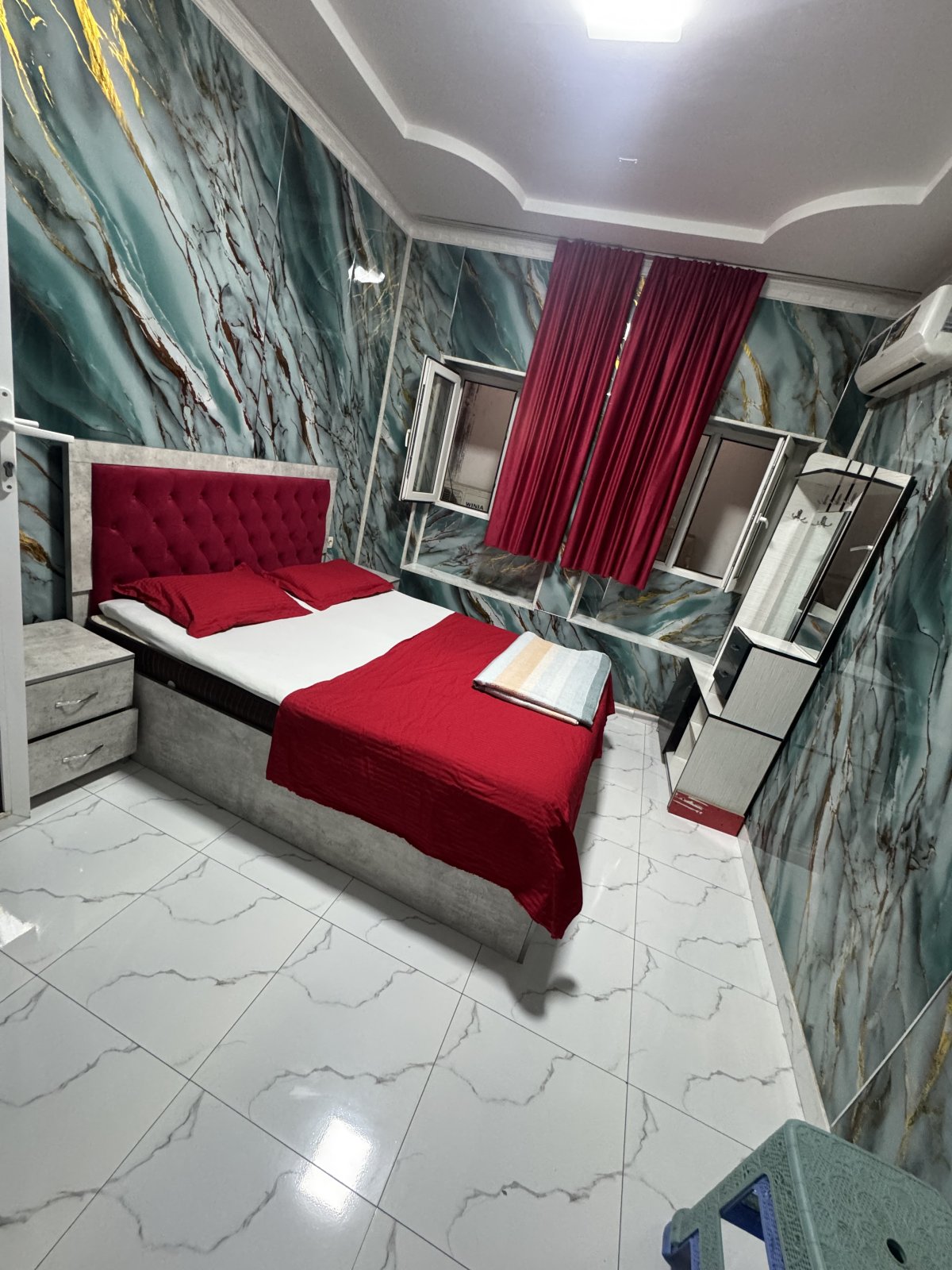 Mars hotel