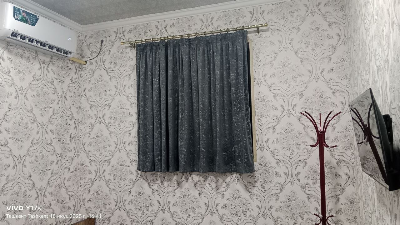 Triple room rasmi